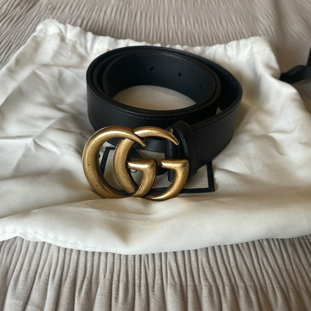 Gucci Marmont Black Gg logo belt